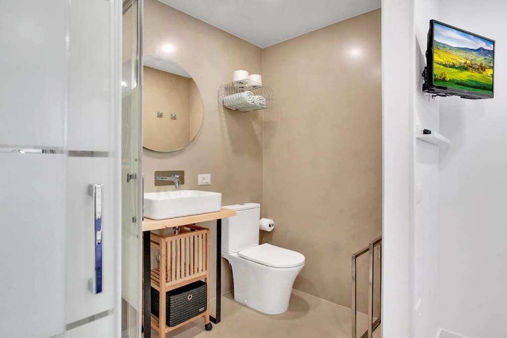 Studio In Torres Del Sol Griffin Near The Beach アロナ エクステリア 写真
